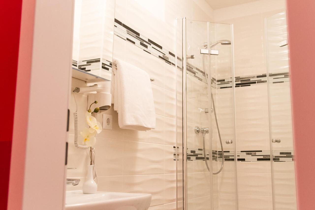 Hotel Spreewitz Am Kurfuerstendamm Berlin Szoba fotó