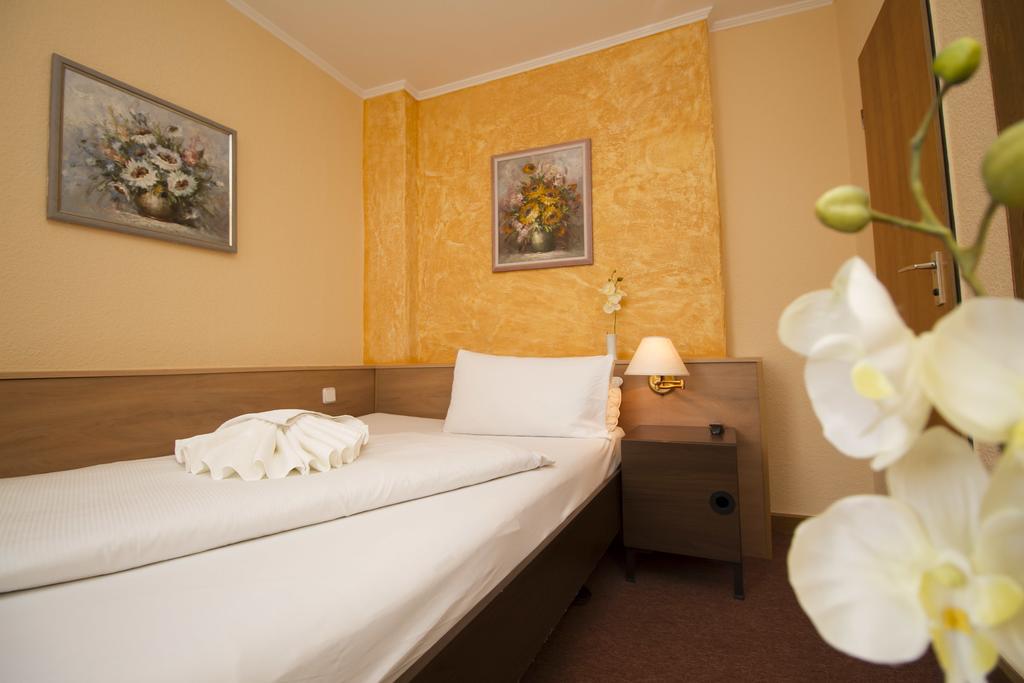 Hotel Spreewitz Am Kurfuerstendamm Berlin Kültér fotó